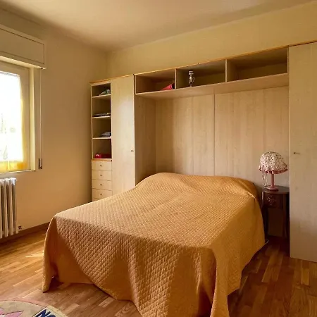 Nyaraló Spacious In With Garden Lapedona